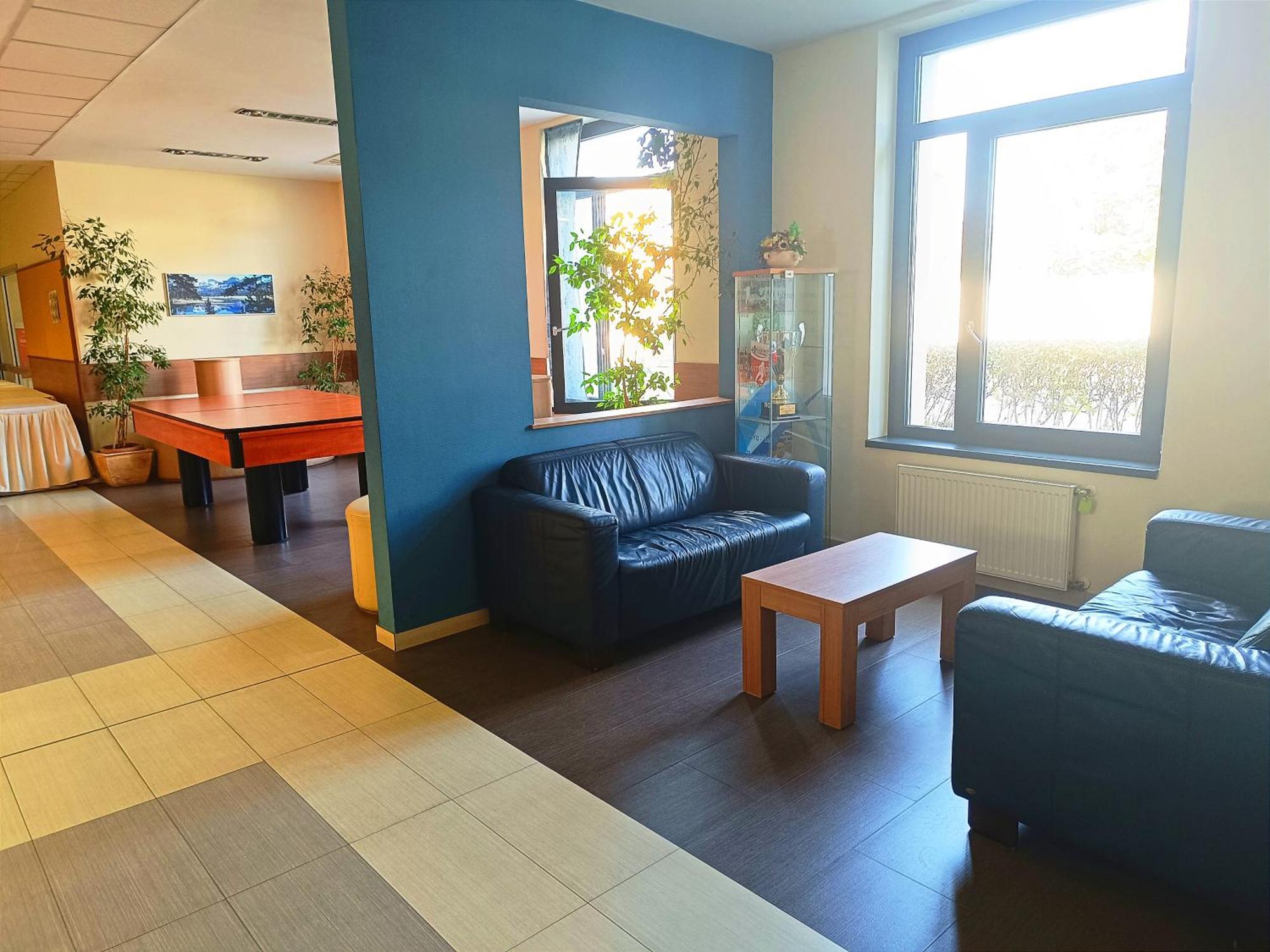 Famulus Kollegium Hostel Дьор Екстериор снимка
