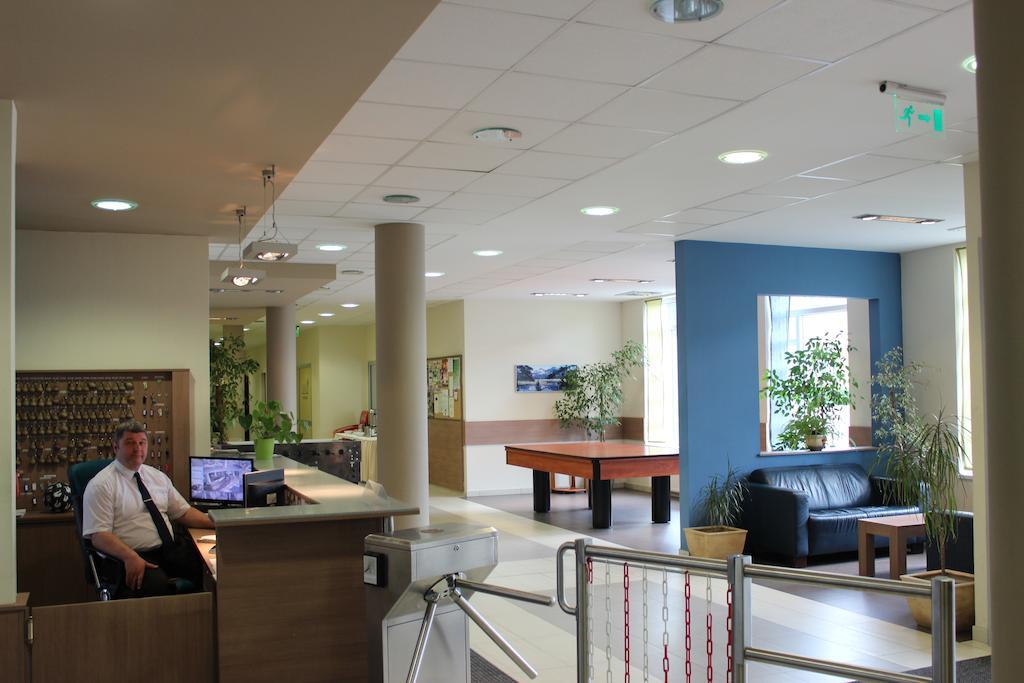 Famulus Kollegium Hostel Дьор Екстериор снимка